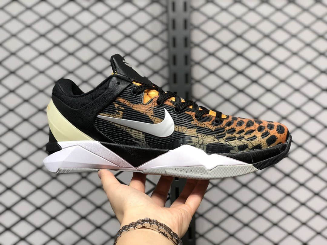 Nike ズーム コービー7【みんな友達様専用】 - メルカリ